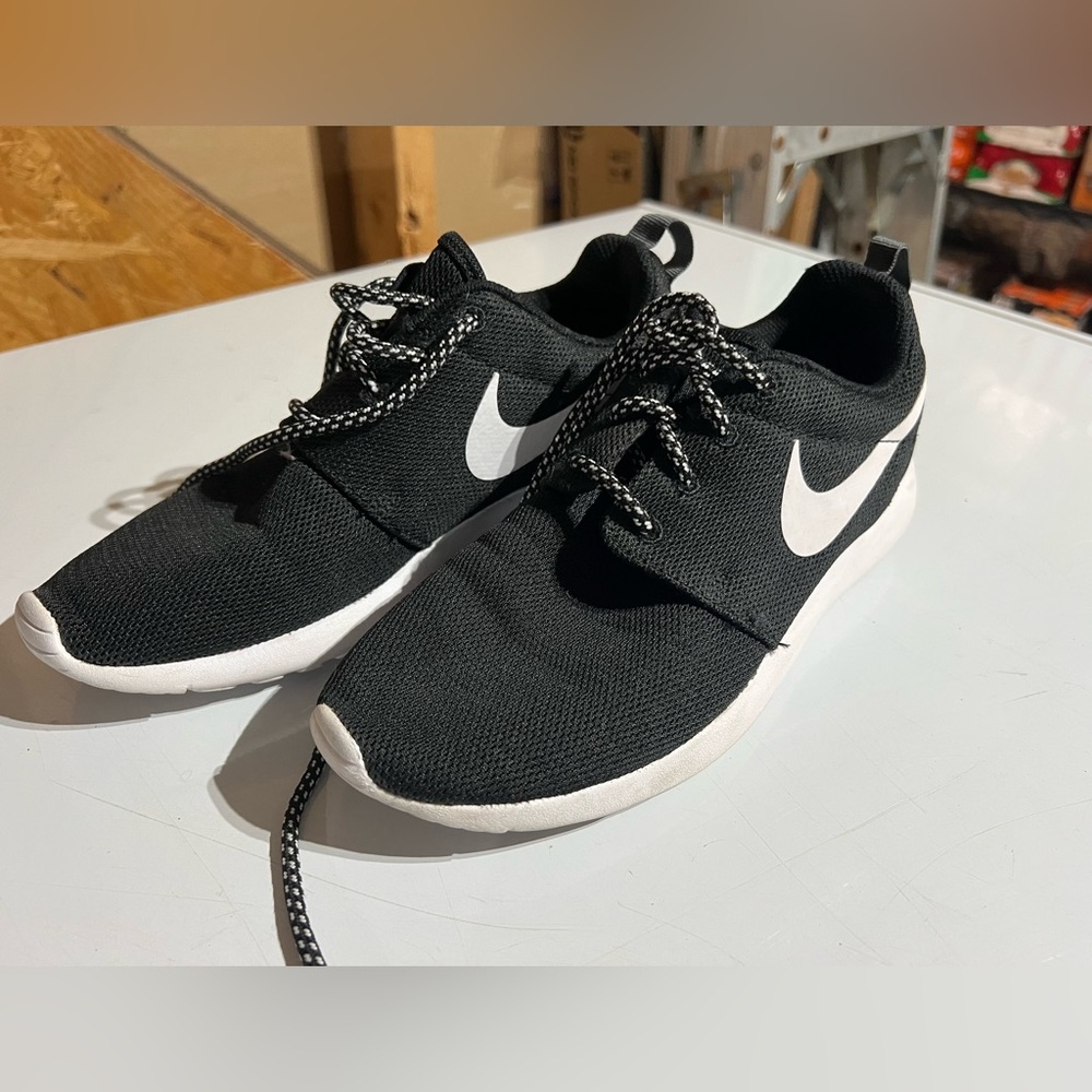 Nike Roshe Black